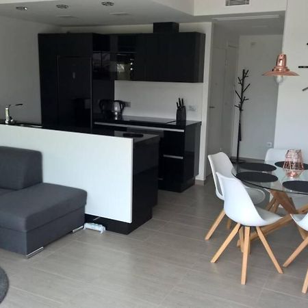 Sun Terrace Apartment Torrevieja Eksteriør billede