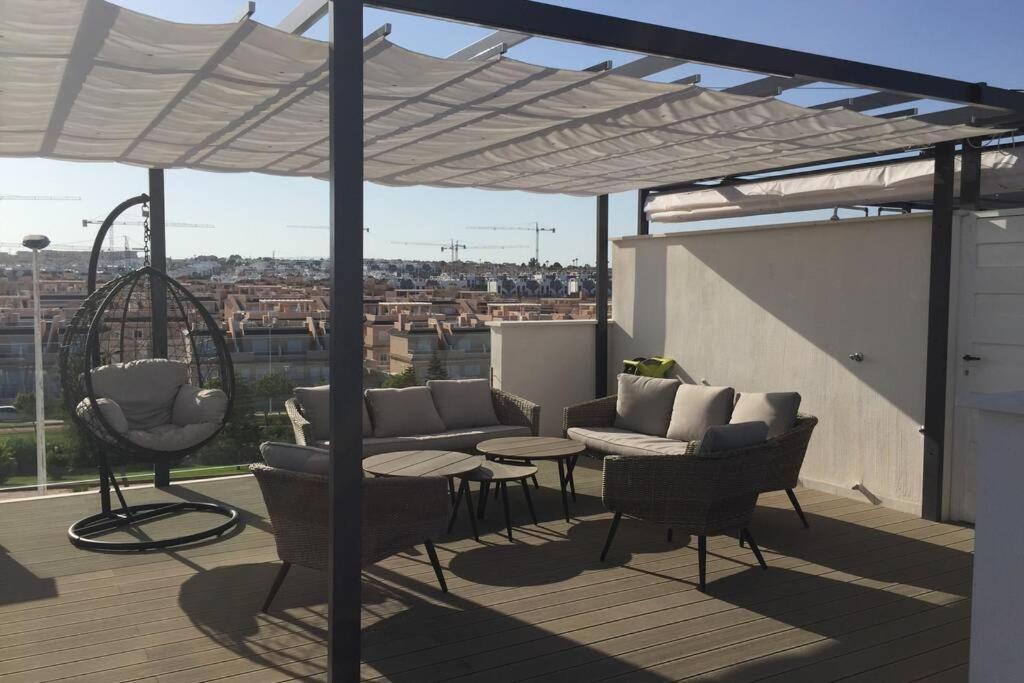 Sun Terrace Apartment Torrevieja Eksteriør billede